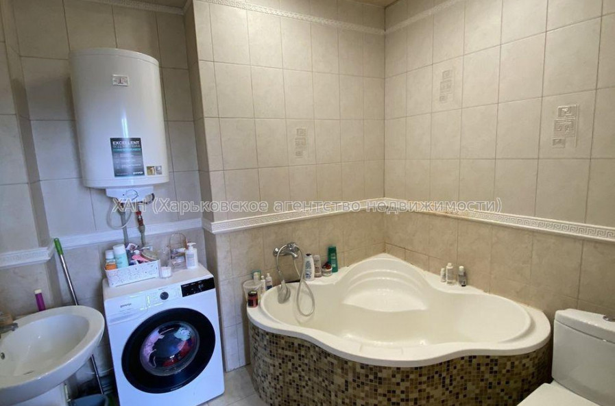 Продам квартиру, 2  ком., 57.20 м², авторский дизайн 