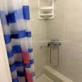 Продам квартиру, Любови Малой  просп. , 1  ком., 12 м², косметический ремонт 