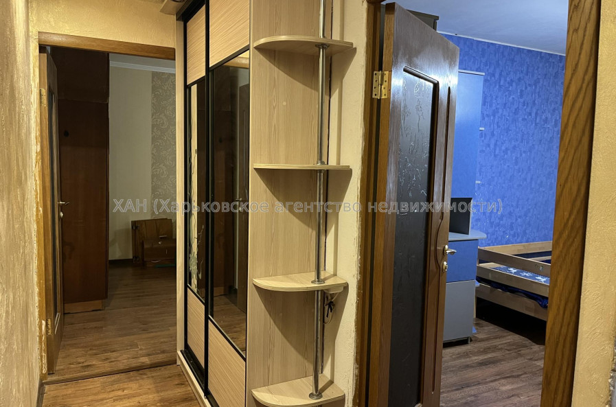 Продам квартиру, Жасминовый б-р , 20 , 2  ком., 43 м², косметический ремонт 
