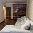 Продам квартиру, Жасминовый б-р , 20 , 2  ком., 43 м², косметический ремонт 