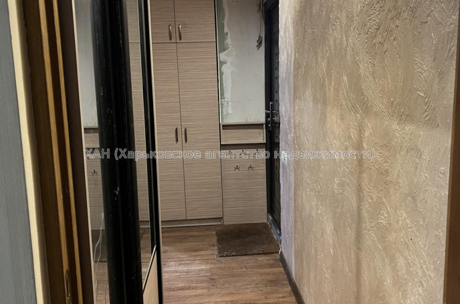 Продам квартиру, Жасминовый б-р , 20 , 2  ком., 43 м², косметический ремонт 