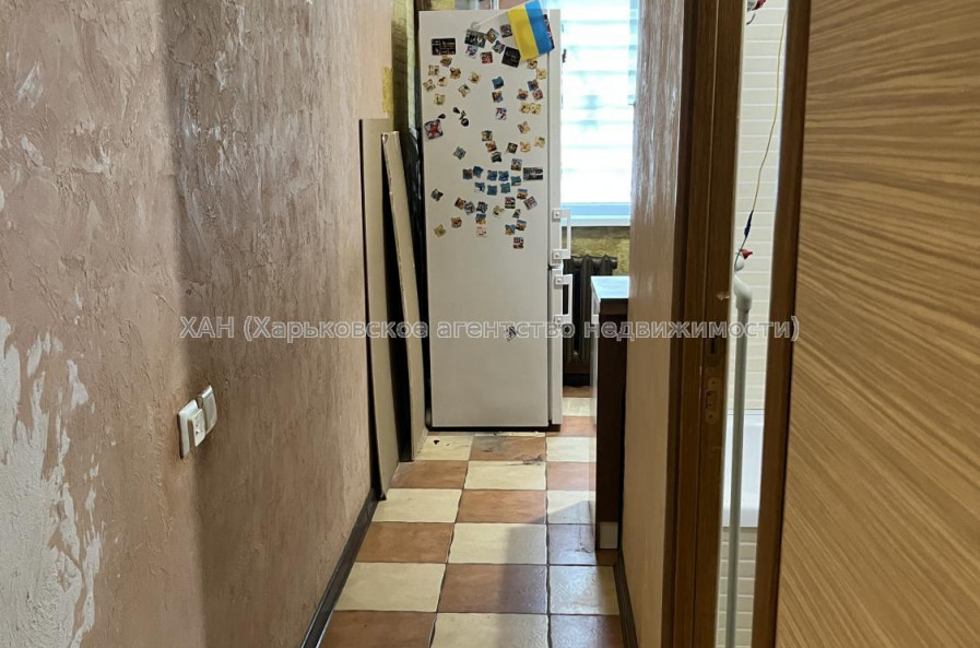 Продам квартиру, Жасминовый б-р , 20 , 2  ком., 43 м², косметический ремонт 