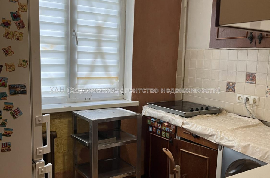 Продам квартиру, Жасминовый б-р , 20 , 2  ком., 43 м², косметический ремонт 