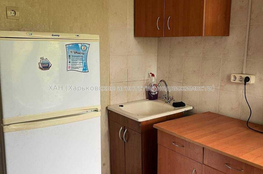 Продам квартиру, Защитников Неба ул. , 1  ком., 30.60 м², косметический ремонт 