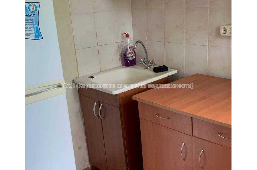 Продам квартиру, Защитников Неба ул. , 1  ком., 30.60 м², косметический ремонт 