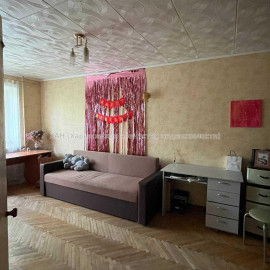 Продам квартиру, Защитников Неба ул. , 1  ком., 30.60 м², косметический ремонт