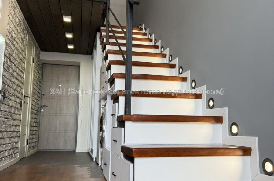 Продам квартиру, Шевченковский пер. , 1 кім., 32 м², авторский дизайн 