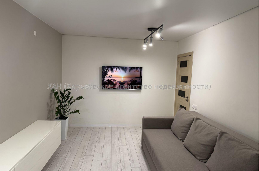 Продам квартиру, Зерновая ул. , 2 кім., 46 м², авторский дизайн 