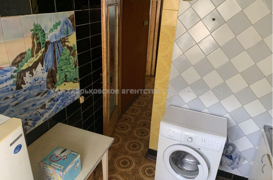 Продам квартиру, Владислава Зубенко ул. , 3 кім., 60 м², советский ремонт 