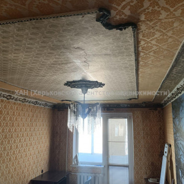 Продам квартиру, Владислава Зубенко ул. , 3  ком., 60 м², советский ремонт 