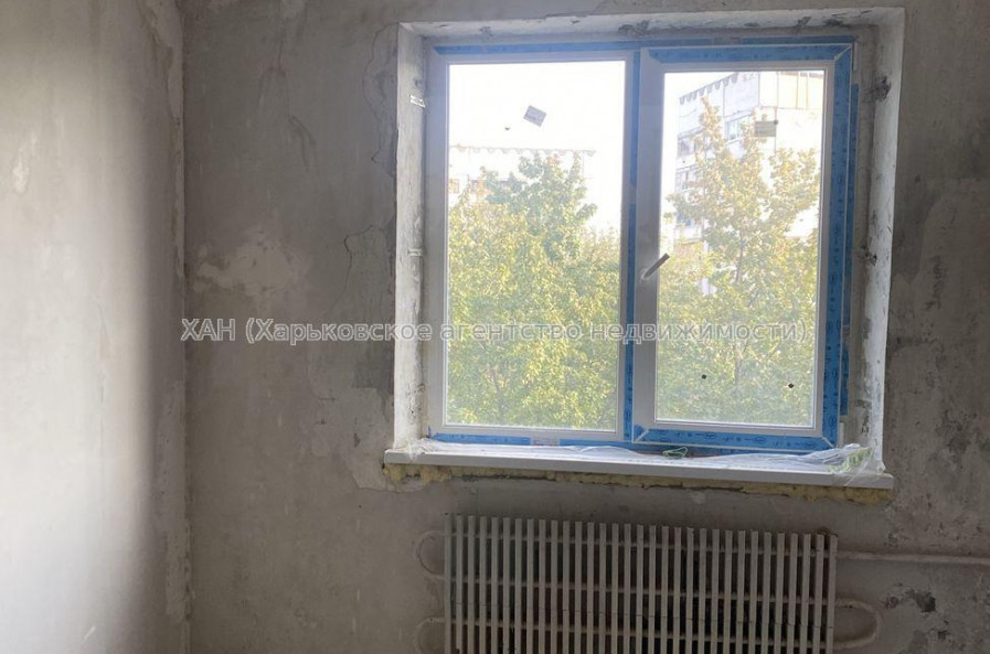 Продам квартиру, Соборности Украины ул. , 3 кім., 64 м², без внутренних работ 