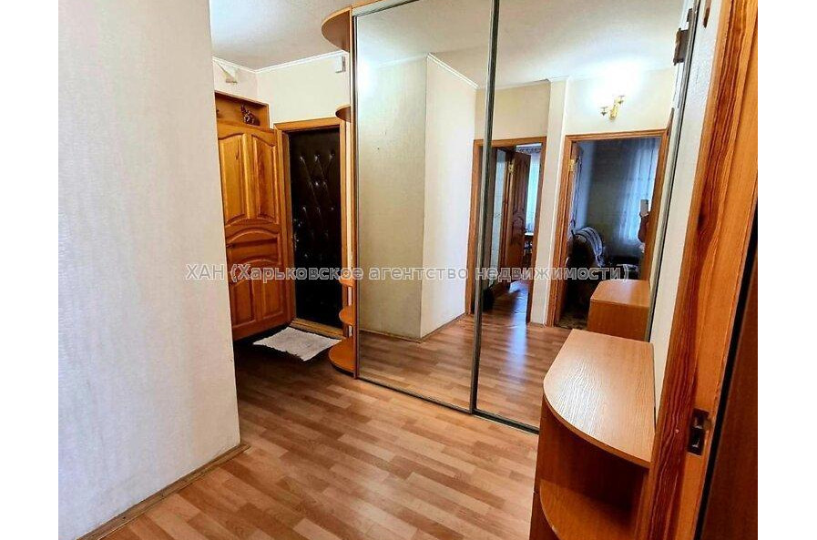 Продам квартиру, Матюшенко ул. , 2  ком., 57 м², косметический ремонт 
