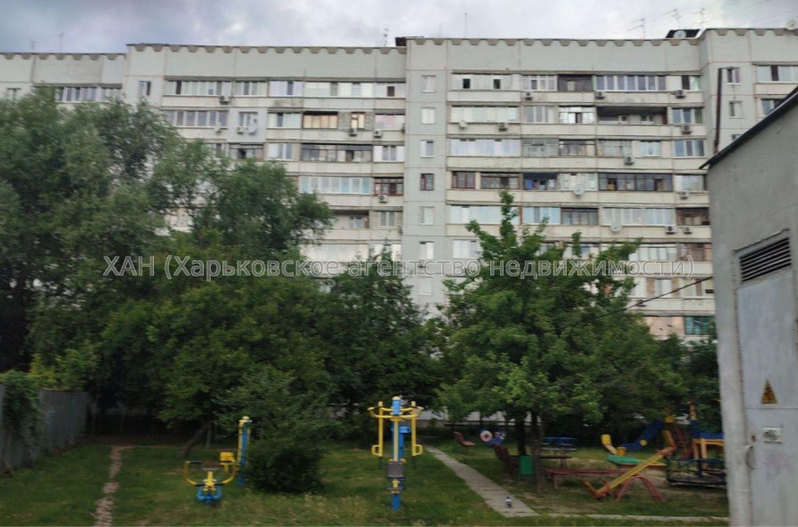 Продам квартиру, Матюшенко ул. , 2  ком., 57 м², косметический ремонт 