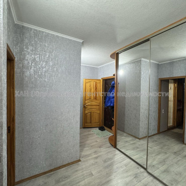 Продам квартиру, Матюшенко ул. , 2  ком., 52 м², косметический ремонт 