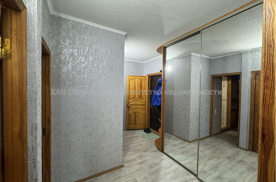 Продам квартиру, Матюшенко ул. , 2  ком., 52 м², косметический ремонт 