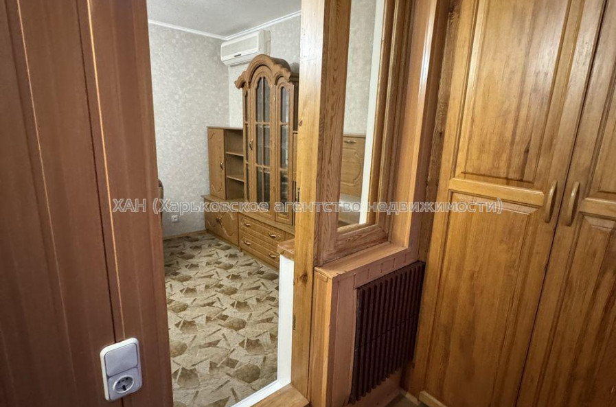 Продам квартиру, Матюшенко ул. , 2  ком., 52 м², косметический ремонт 