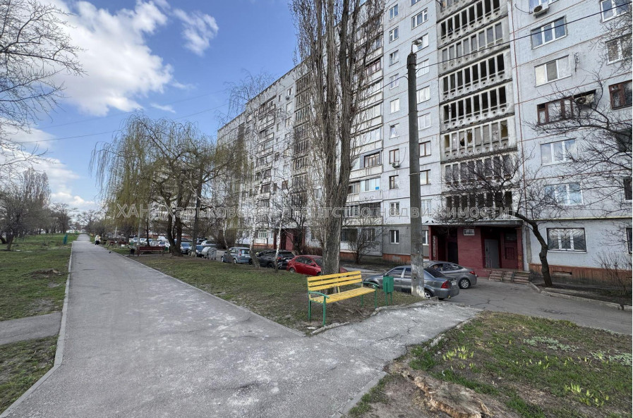 Продам квартиру, Матюшенко ул. , 2  ком., 52 м², косметический ремонт 