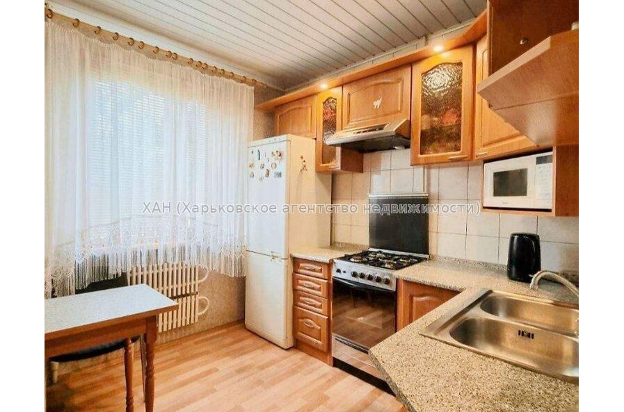 Продам квартиру, Матюшенко ул. , 2  ком., 57 м², косметический ремонт 
