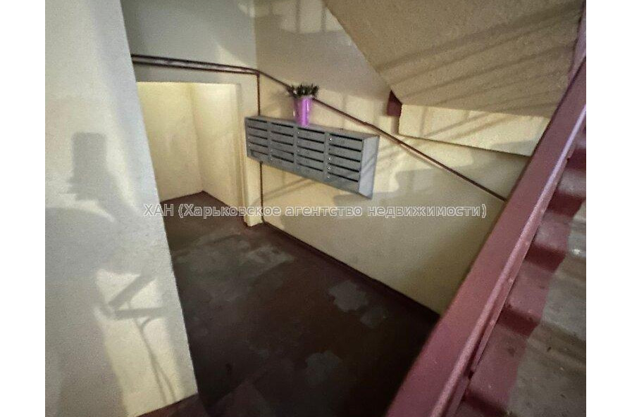Продам квартиру, Матюшенко ул. , 2  ком., 57 м², косметический ремонт 