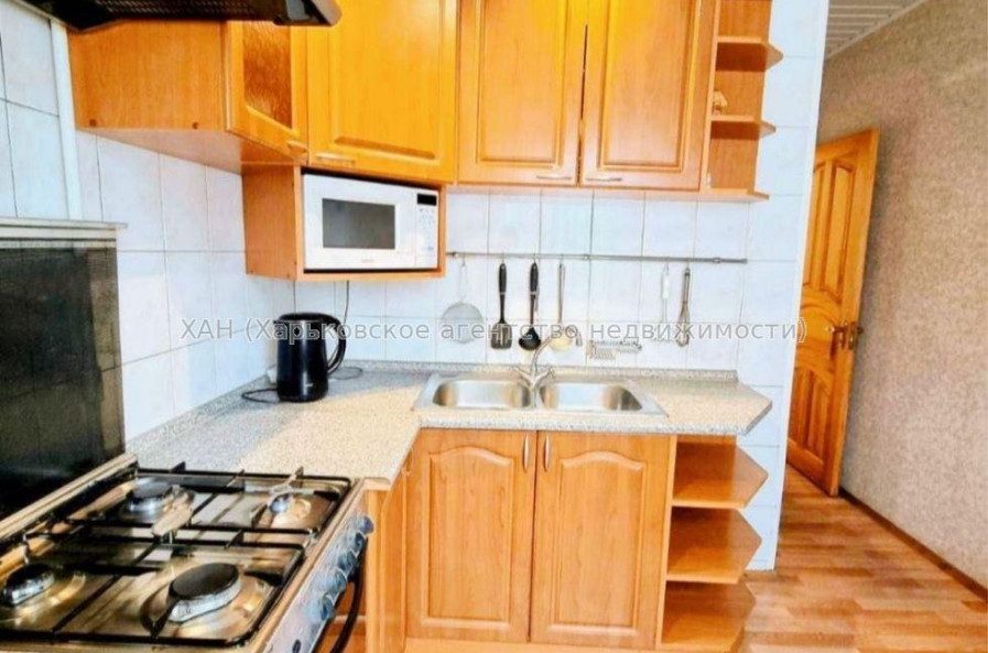 Продам квартиру, Матюшенко ул. , 2  ком., 57 м², косметический ремонт 