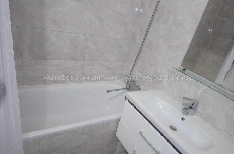 Продам квартиру, Льва Ландау просп. , 3  ком., 68 м², евроремонт 