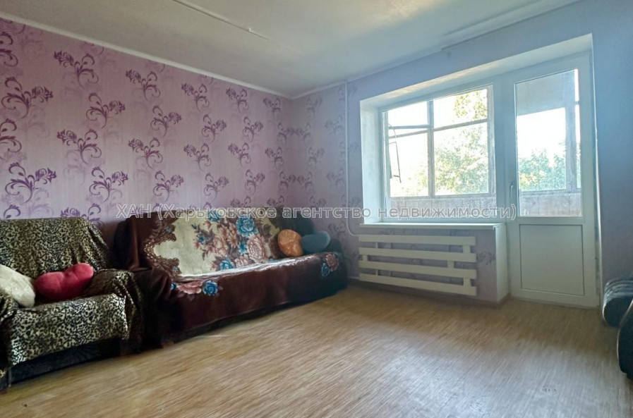 Продам квартиру, Самолетная ул. , 3  ком., 67 м², частичный ремонт 