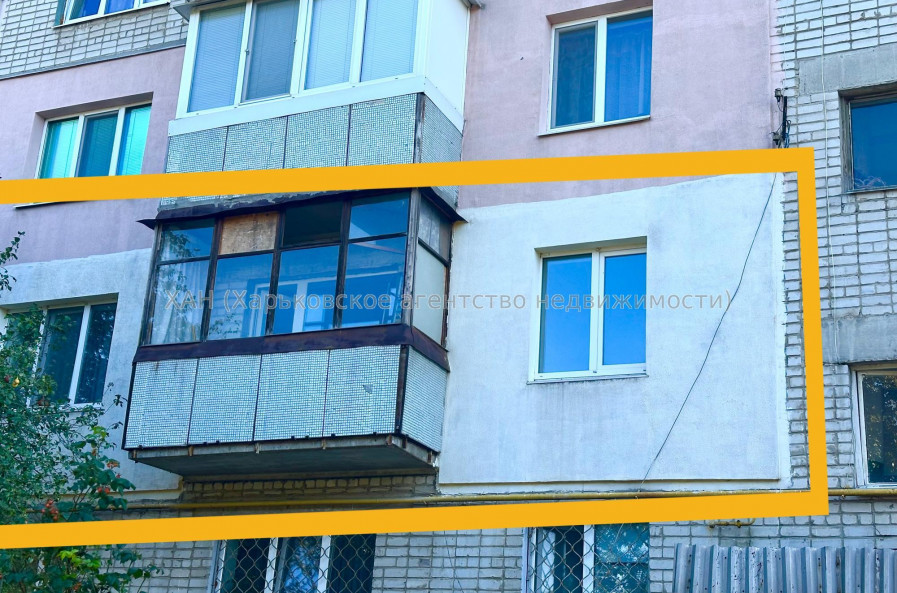 Продам квартиру, Самолетная ул. , 3  ком., 67 м², частичный ремонт 
