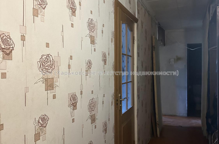 Продам квартиру, Самолетная ул. , 3  ком., 67 м², частичный ремонт 