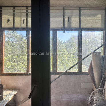 Продам квартиру, Нестерова ул. , 3  ком., 67 м², частичный ремонт 