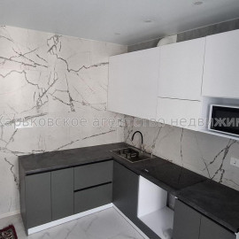 Продам квартиру, 1  ком., 41 м², капитальный ремонт