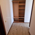 Продам квартиру, Юбилейный просп. , 1  ком., 32.80 м², капитальный ремонт 