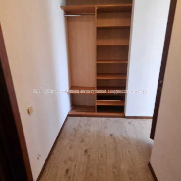 Продам квартиру, Юбилейный просп. , 1 кім., 32.80 м², капитальный ремонт 