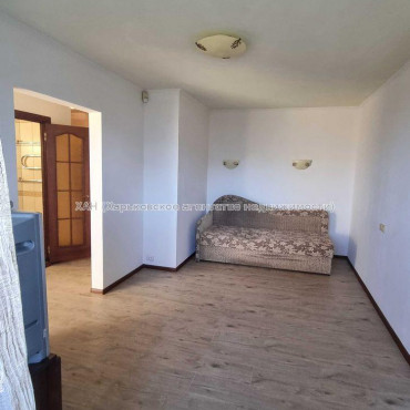 Продам квартиру, Юбилейный просп. , 1 кім., 32.80 м², капитальный ремонт 