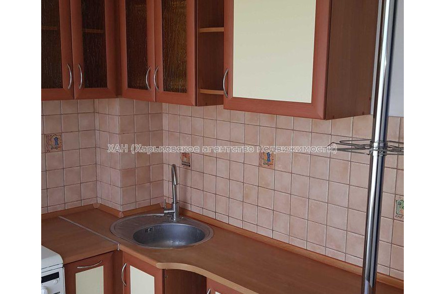 Продам квартиру, Юбилейный просп. , 1  ком., 32.80 м², капитальный ремонт 