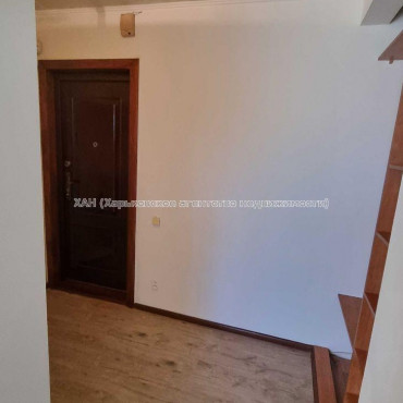 Продам квартиру, Юбилейный просп. , 1 кім., 32.80 м², капитальный ремонт 