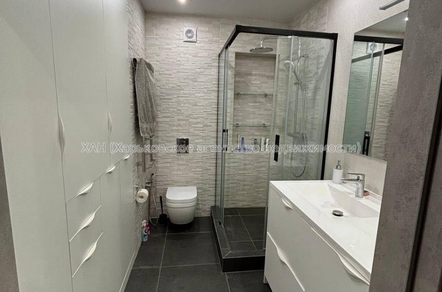 Продам квартиру, Домостроительная ул. , 1 кім., 51 м², авторский дизайн 