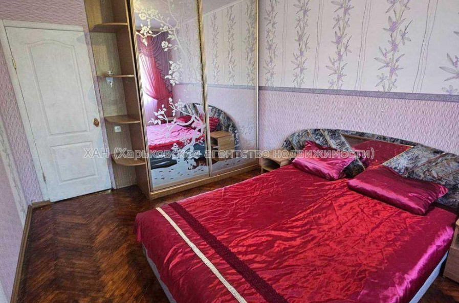 Продам квартиру, Тракторостроителей просп. , 2  ком., 44 м², советский ремонт 