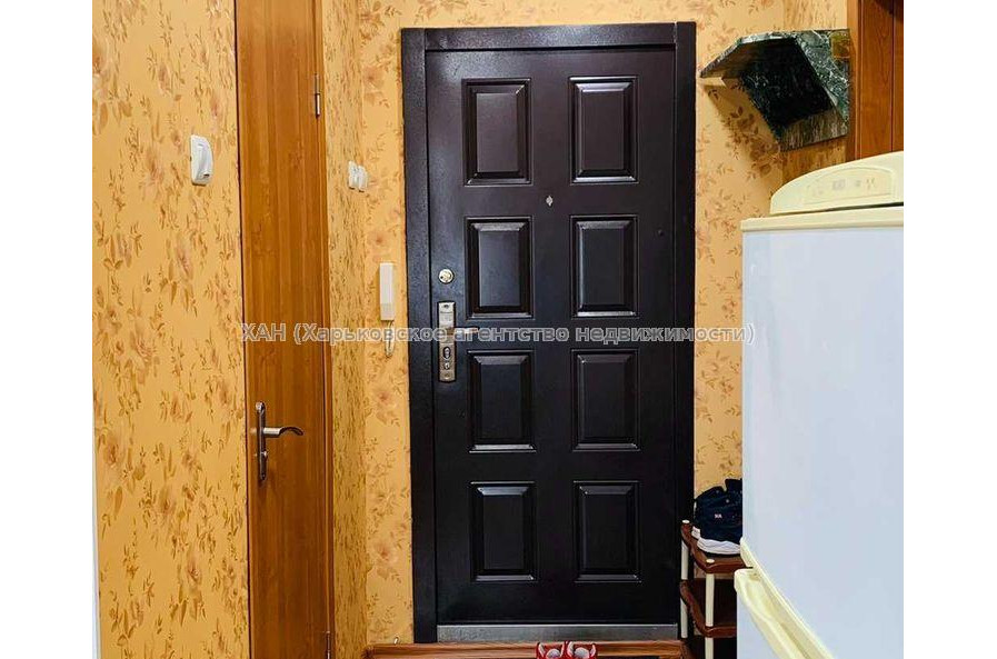 Продам квартиру, Валентиновская ул. , 1 кім., 26 м², косметический ремонт 