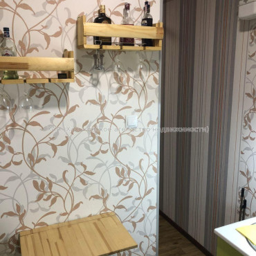 Продам квартиру, Алчевских ул. , 1 кім., 32.70 м², косметический ремонт 