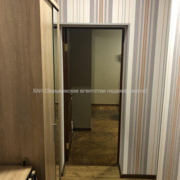 Продам квартиру, Алчевских ул. , 1 кім., 32.70 м², косметический ремонт 