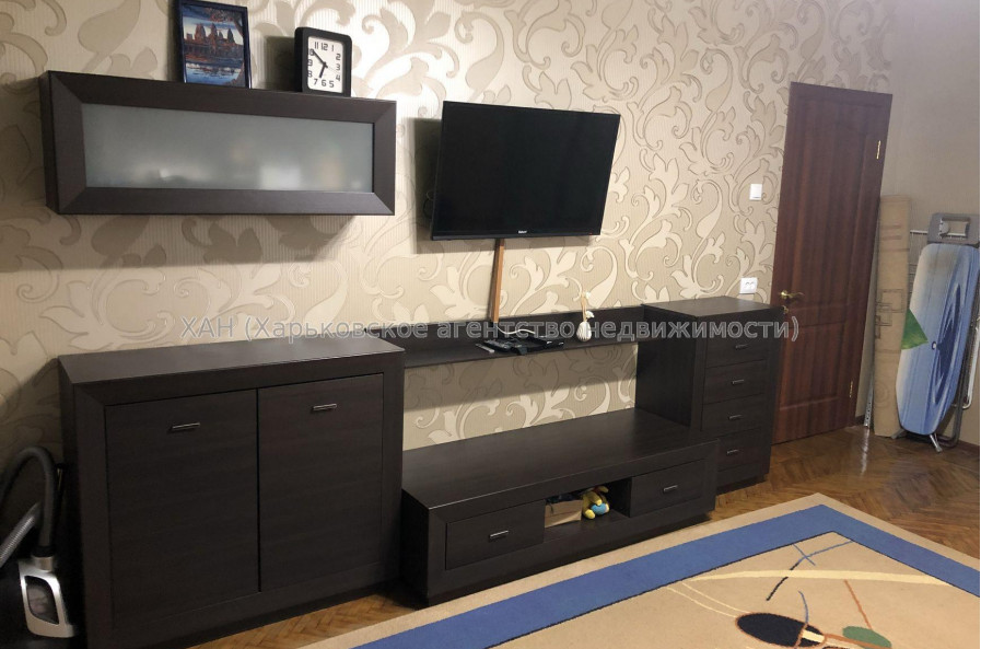 Продам квартиру, Алчевских ул. , 1 кім., 32.70 м², косметический ремонт 