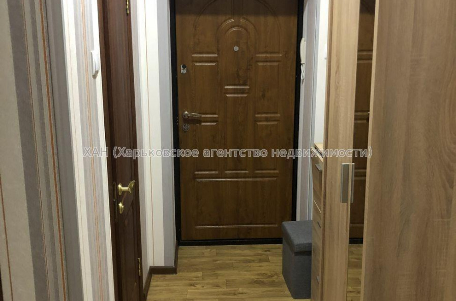 Продам квартиру, Алчевских ул. , 1 кім., 32.70 м², косметический ремонт 