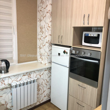 Продам квартиру, Алчевских ул. , 1 кім., 32.70 м², косметический ремонт 