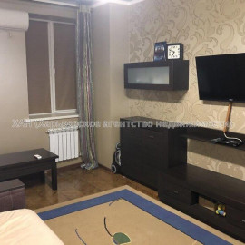 Продам квартиру, Алчевских ул. , 1  ком., 32.70 м², косметический ремонт