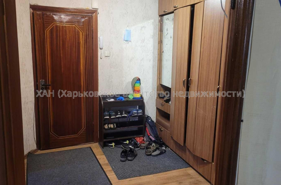 Продам квартиру, Клочковская ул. , 5 кім., 110 м², советский ремонт 