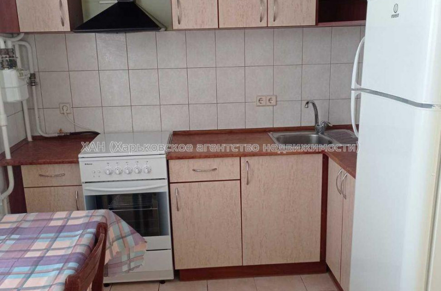 Сдам квартиру, Дудинской ул. , 2  ком., 75 м², евроремонт 