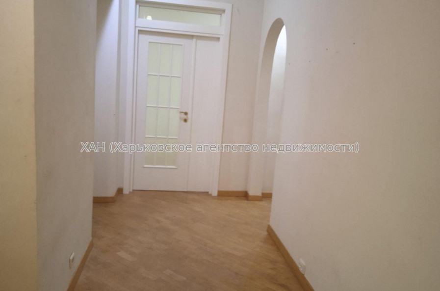 Здам квартиру, Молочная ул. , 3 кім., 89 м², косметический ремонт 