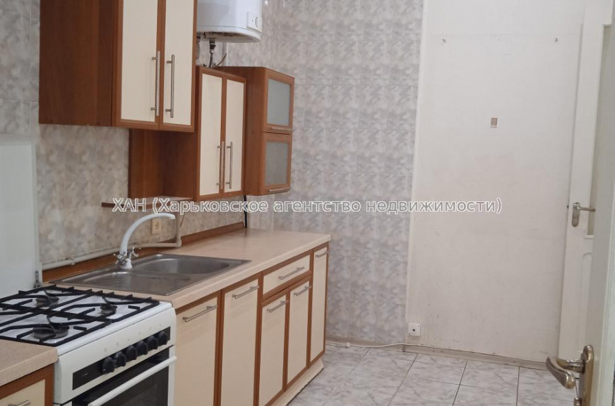 Здам квартиру, Молочная ул. , 3 кім., 89 м², косметический ремонт 