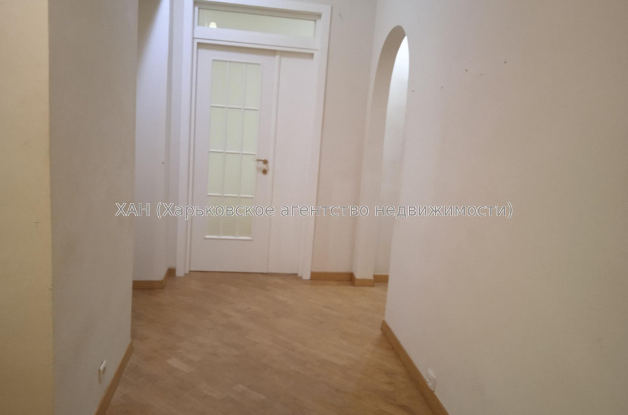 Здам квартиру, Молочная ул. , 3 кім., 89 м², косметический ремонт 