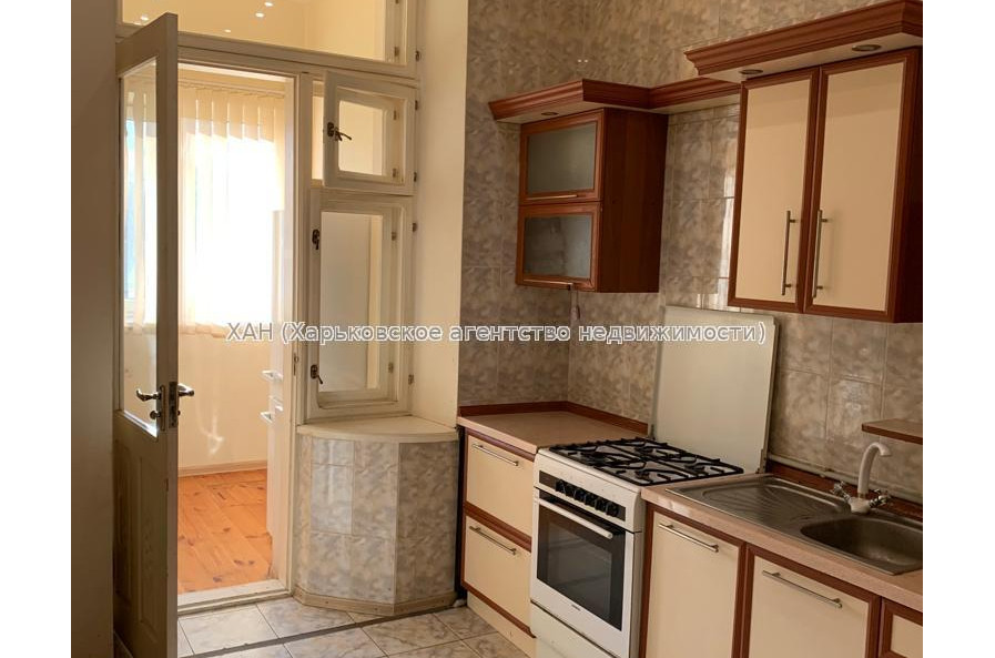Здам квартиру, Молочная ул. , 3 кім., 89 м², косметический ремонт 